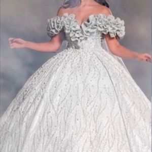 Stunning Princess dress/ wedding dress/gown